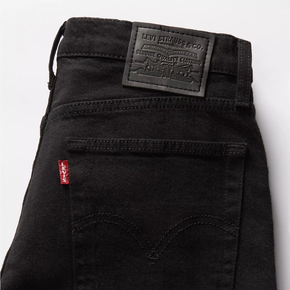 NWT Levi's Premium Wedgie Straight Jeans in Black - Size: 27 x 28 - Picture 7 of 14